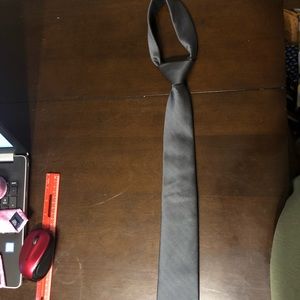 Banana Republic 100% silk tie, grey